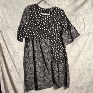 Caara Millazo‎ dress size medium Black White Polka Dot asymmetrical hem midi